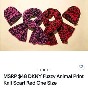 DKNY HAT & SCARF SET